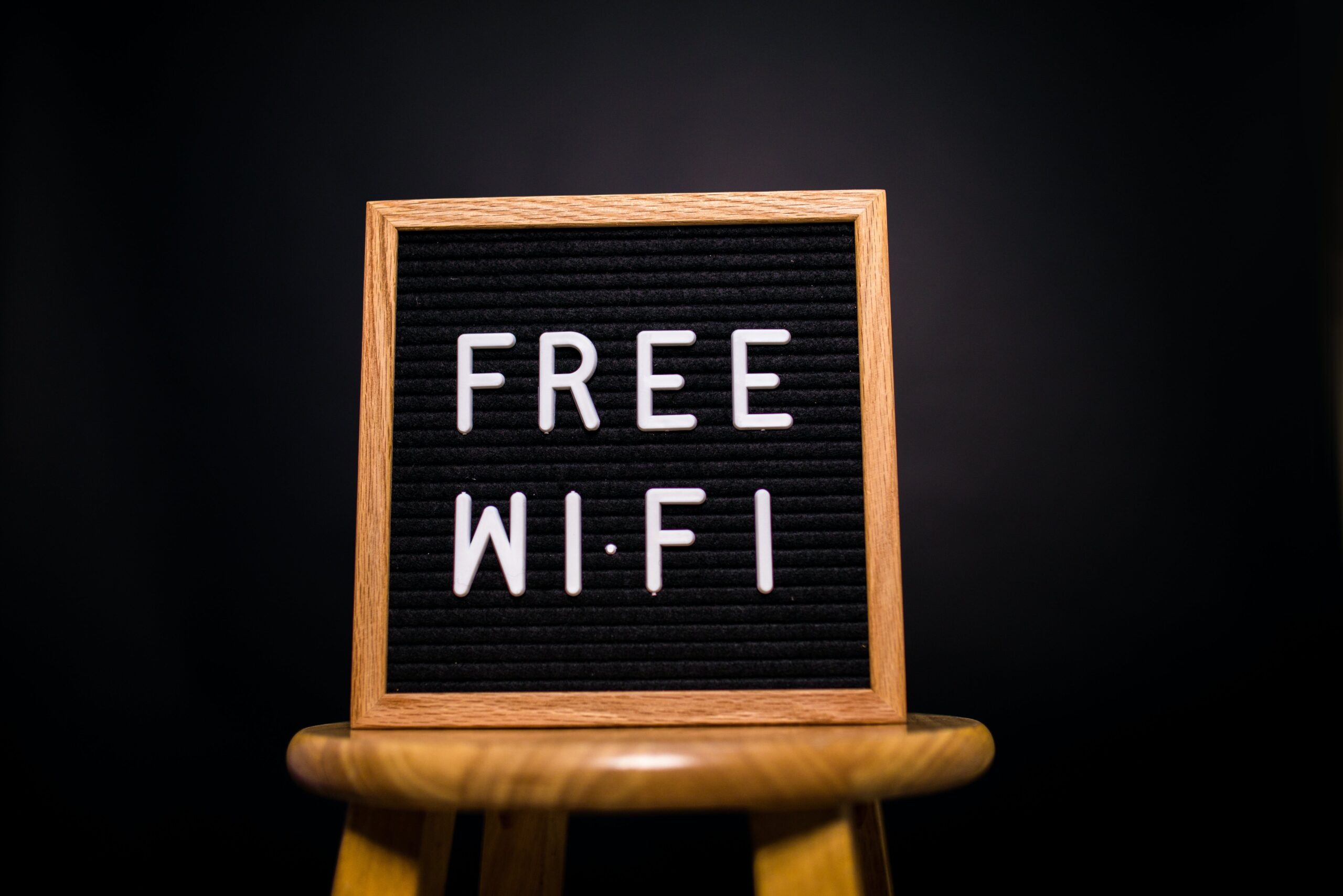 Where to Find Free Wi-Fi When Backpacking and Traveling