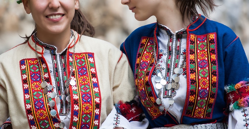 bulgarian-folk-costume