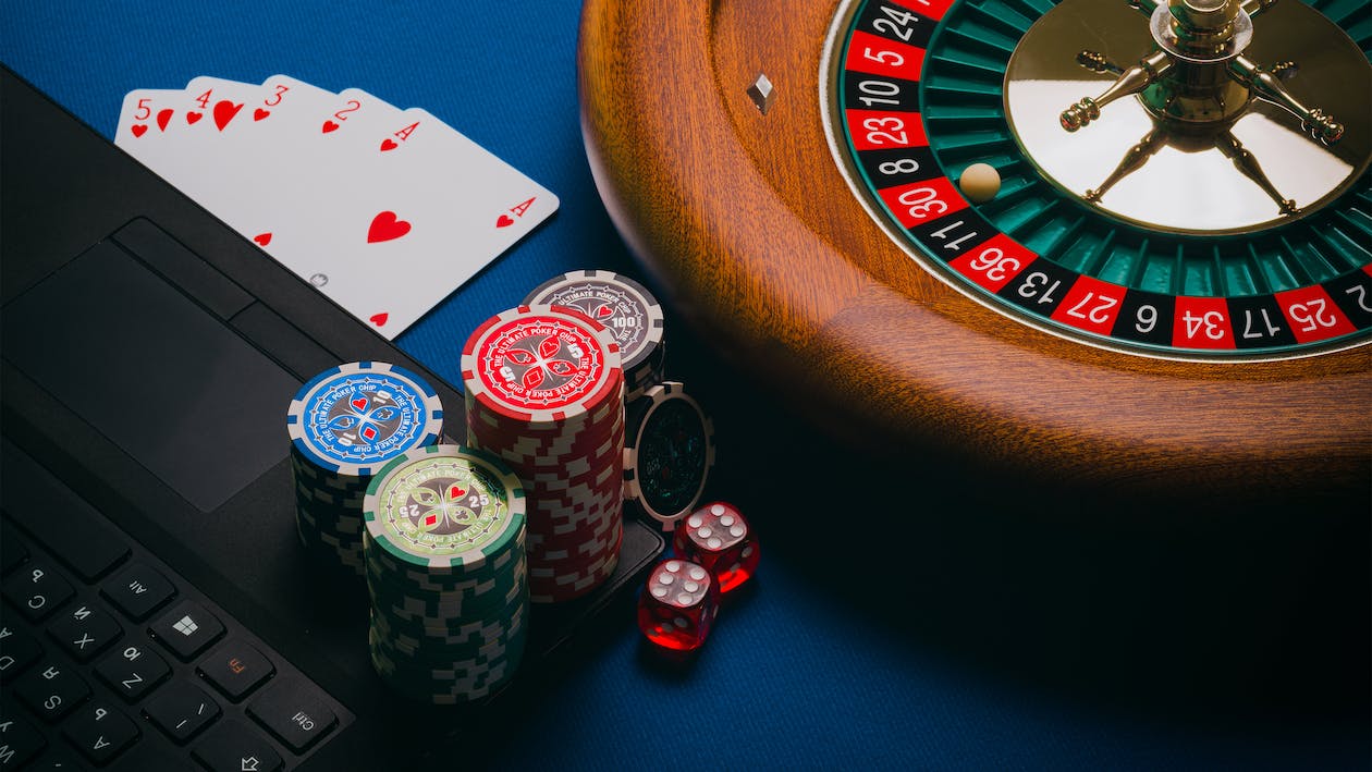 Benefits of Online Gambling for All Gamblers
