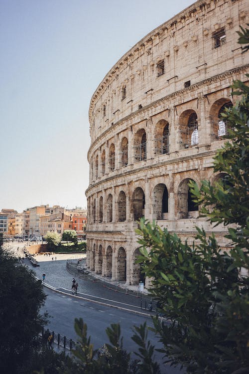 Learn About Visiting Verona’s Roman Arena and Historic Center