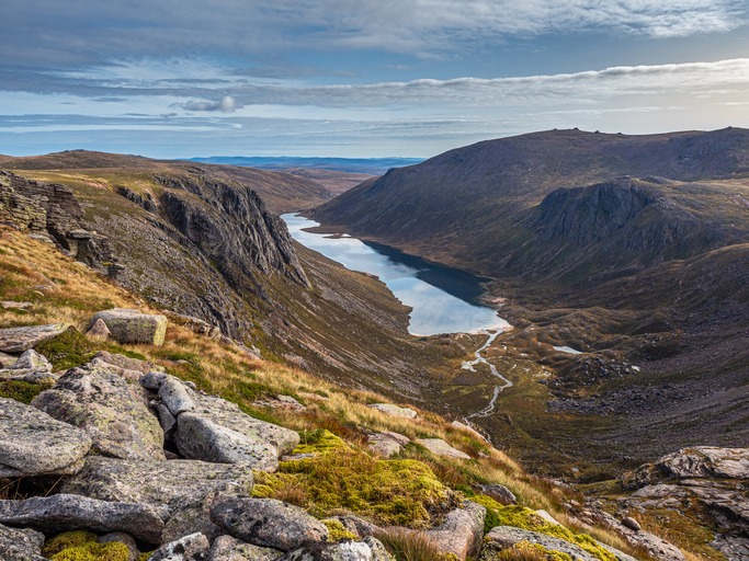 Explore the Cairngorms Mountain Range
