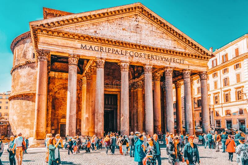 Pantheon with tourists
