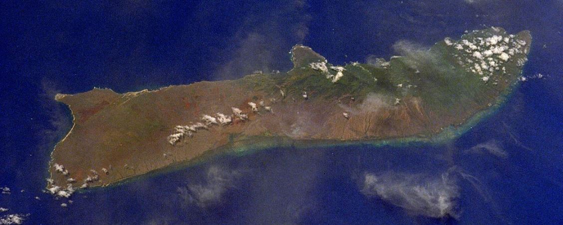 Satellite-image-of-Molokai-island