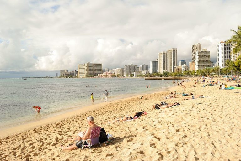 Waikiki-Beach-Oahu-Honolulu