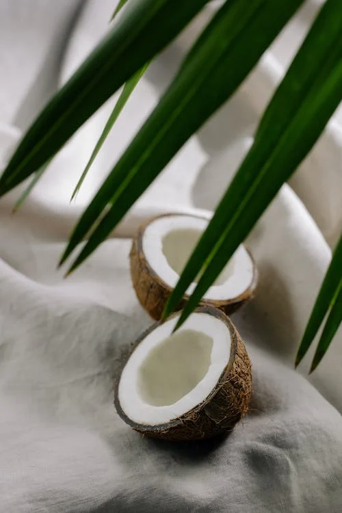 What are the benefits of cooking with coconut oil?